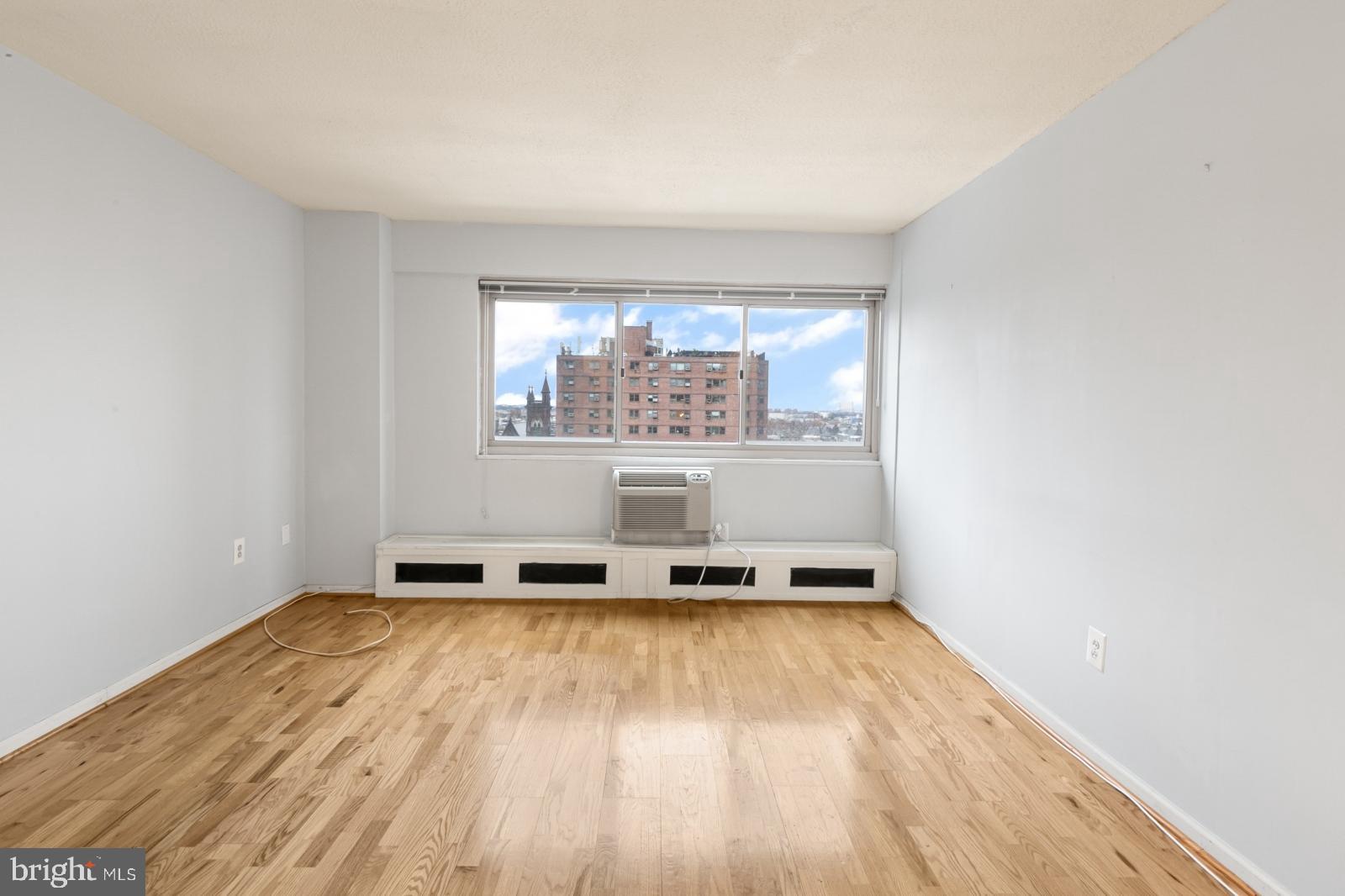 CENTER CITY - Residential Lease