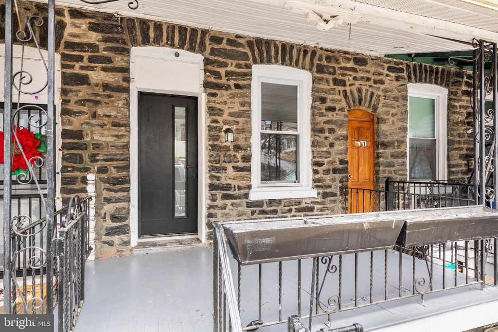 Photo of 611 Ford Street, CONSHOHOCKEN, PA 19428 (MLS # PAMC2164548)