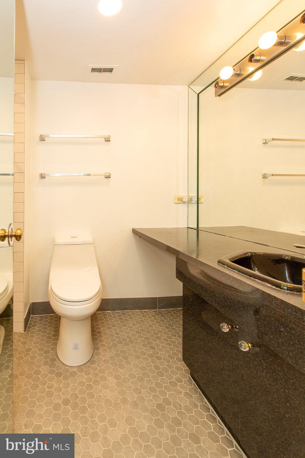 VALLEY FORGE TOWER - Residential Lease