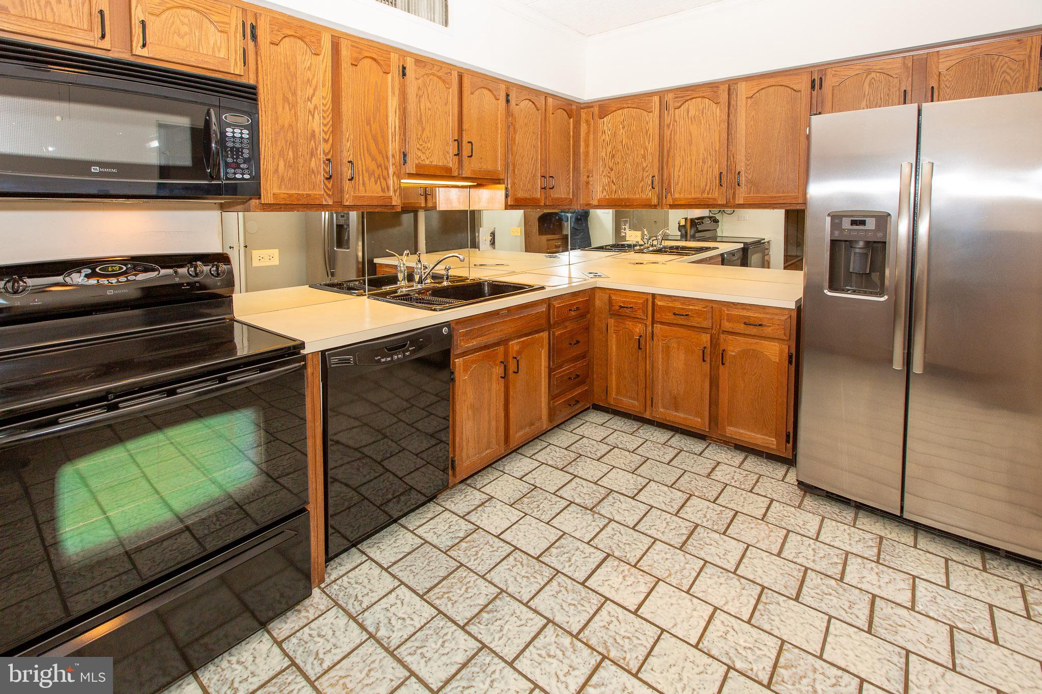 VALLEY FORGE TOWER - Residential Lease