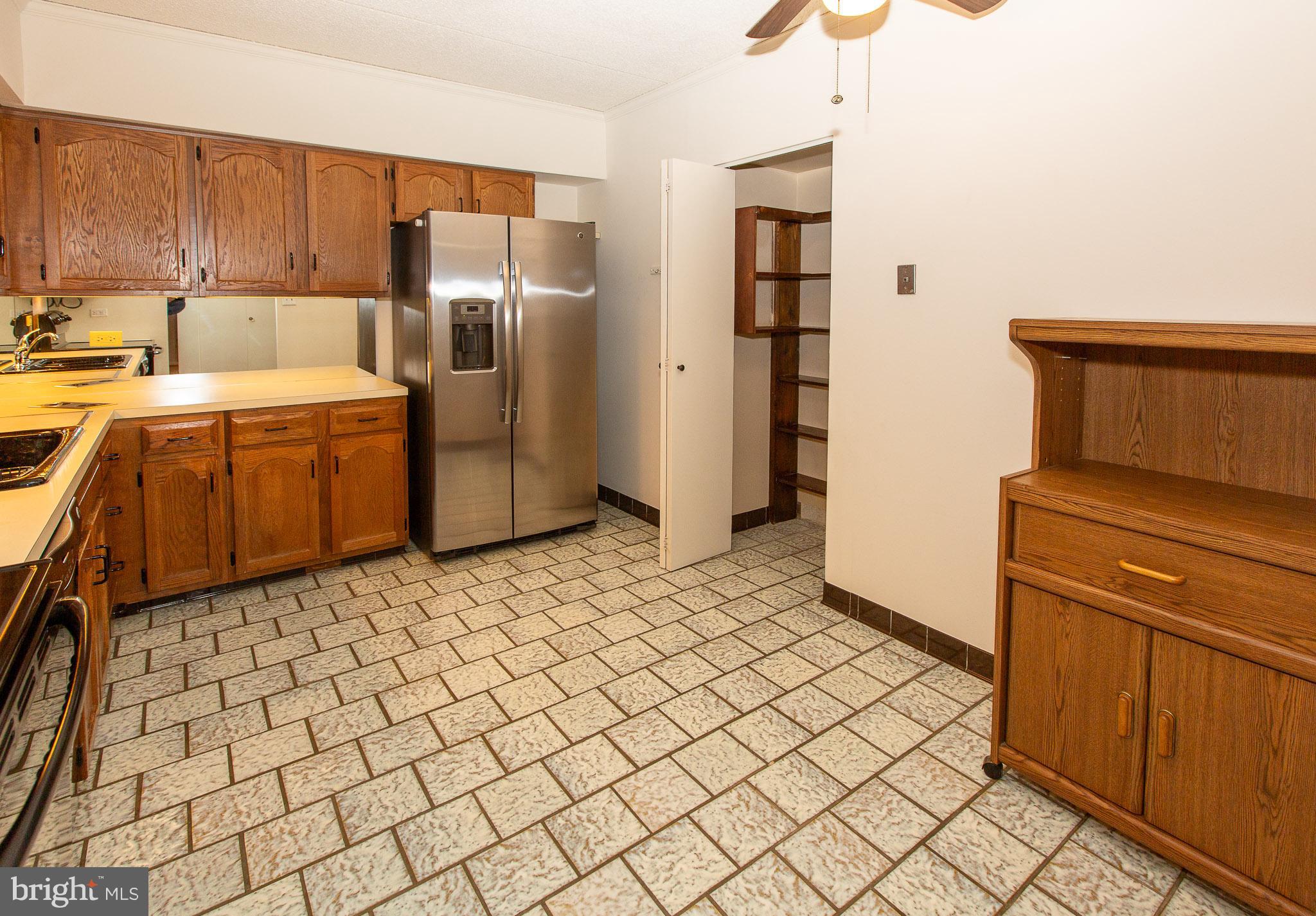 VALLEY FORGE TOWER - Residential Lease