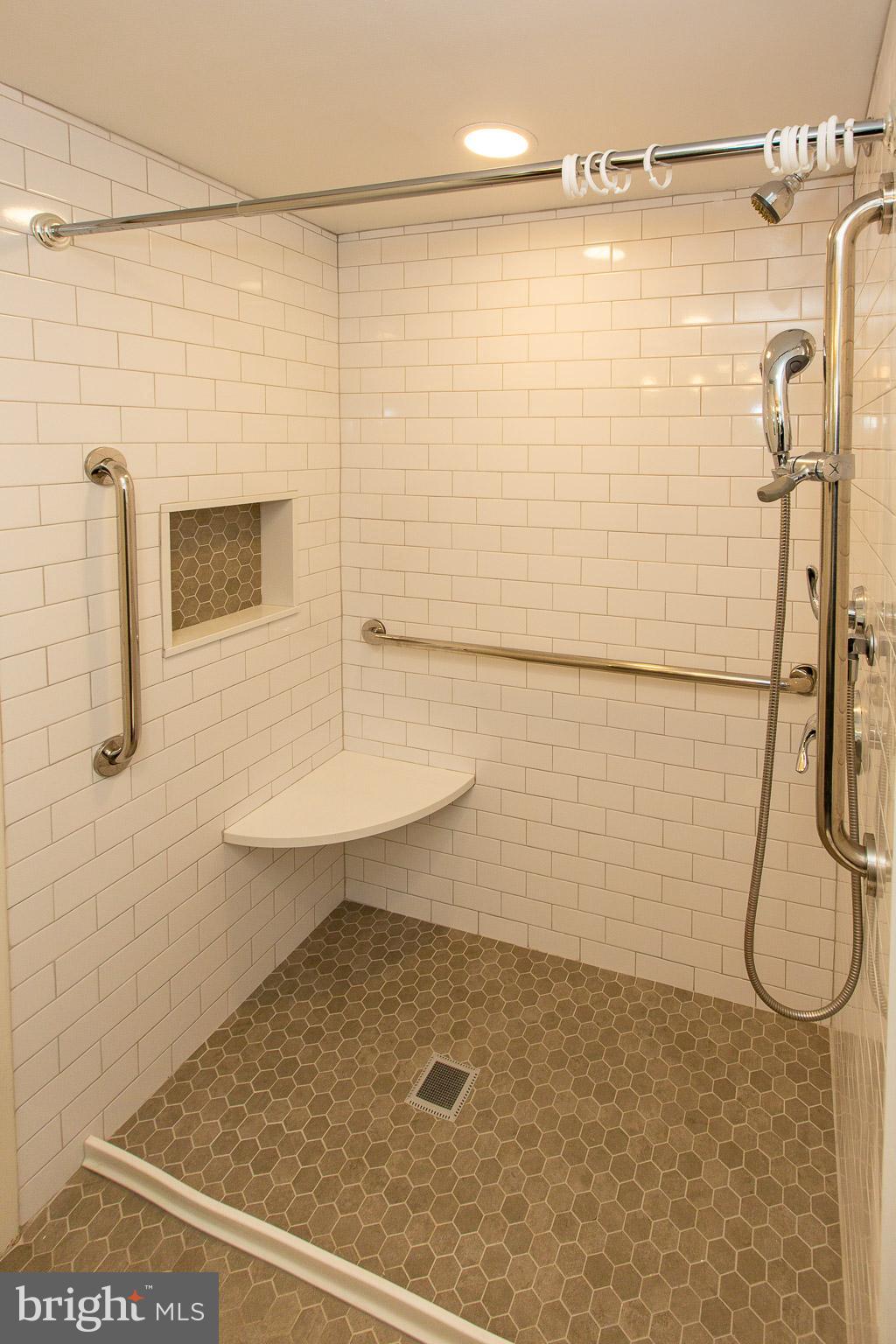 VALLEY FORGE TOWER - Residential Lease