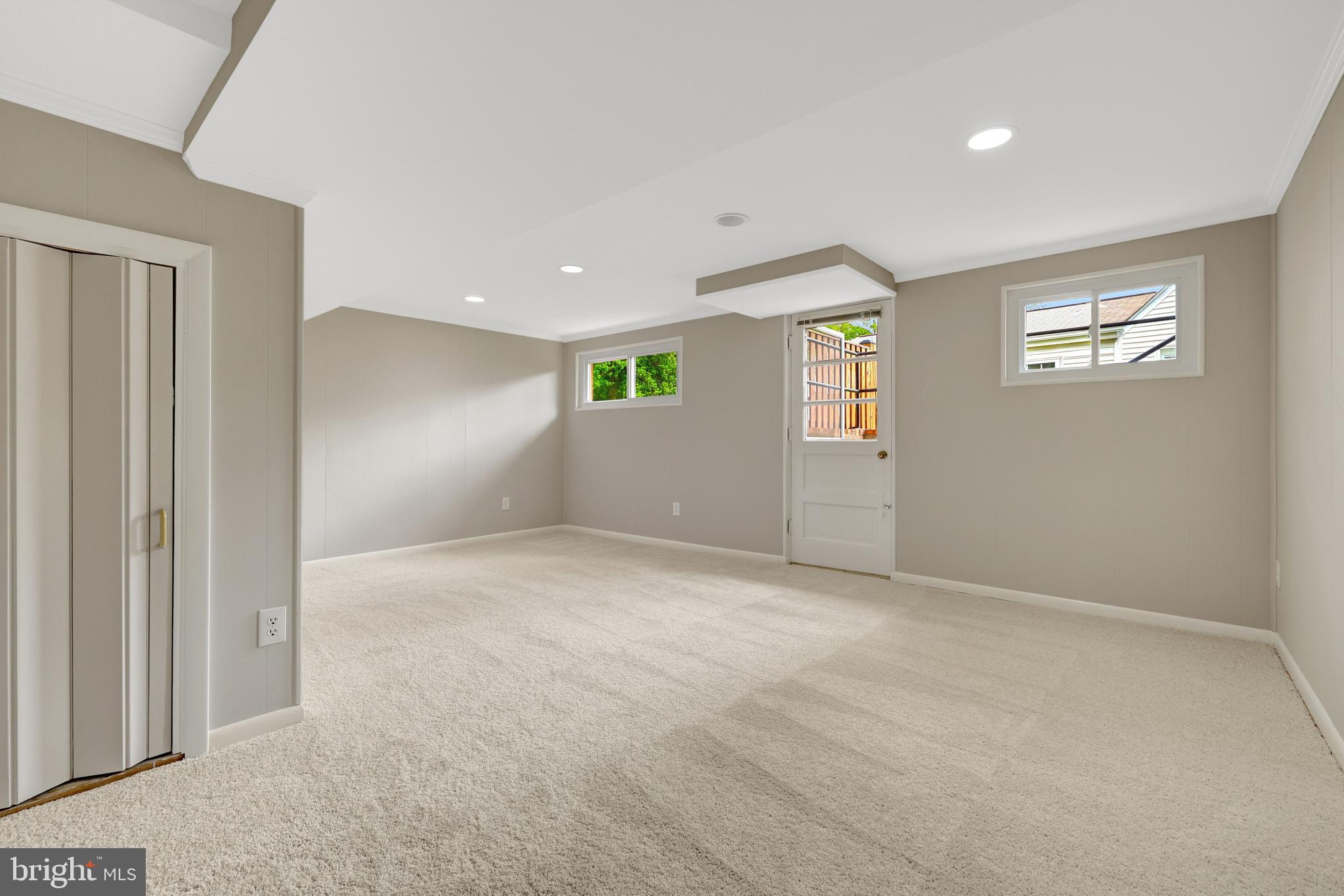 KINGS PARK - Residential