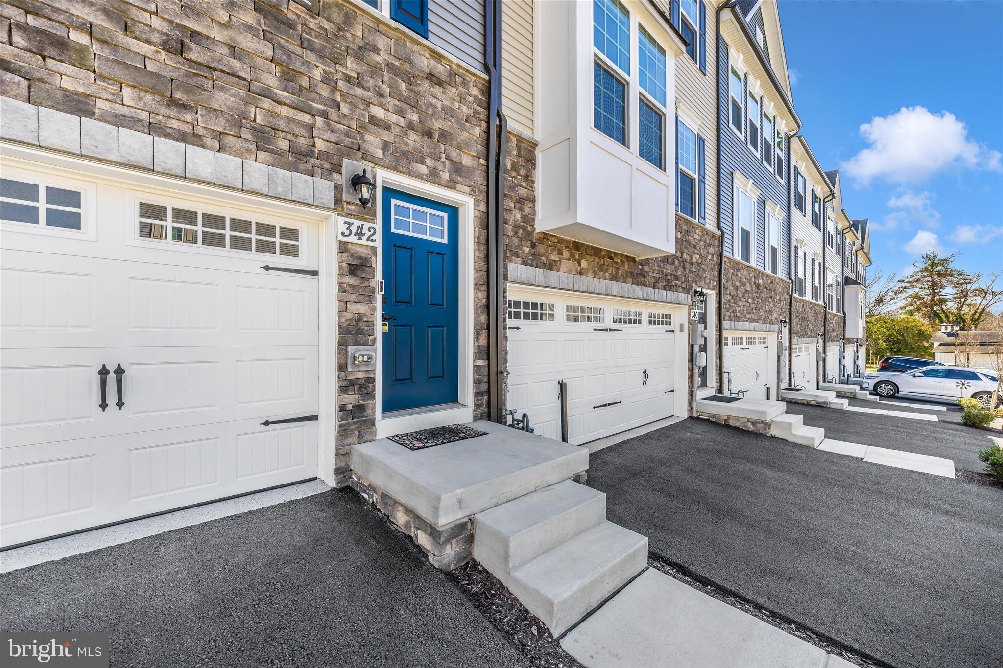 BELLE AIR TOWNHOMES - Residential