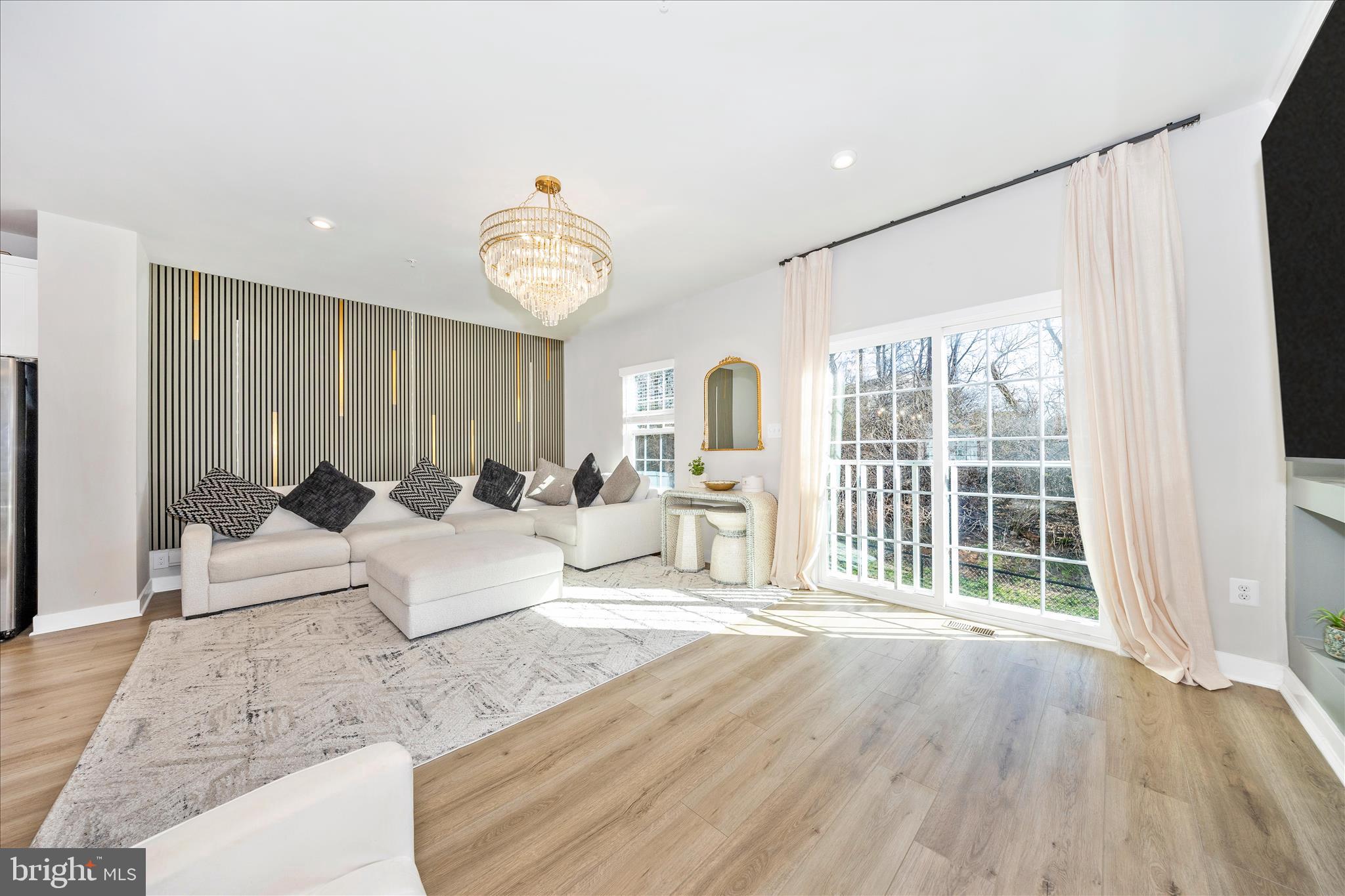 BELLE AIR TOWNHOMES - Residential