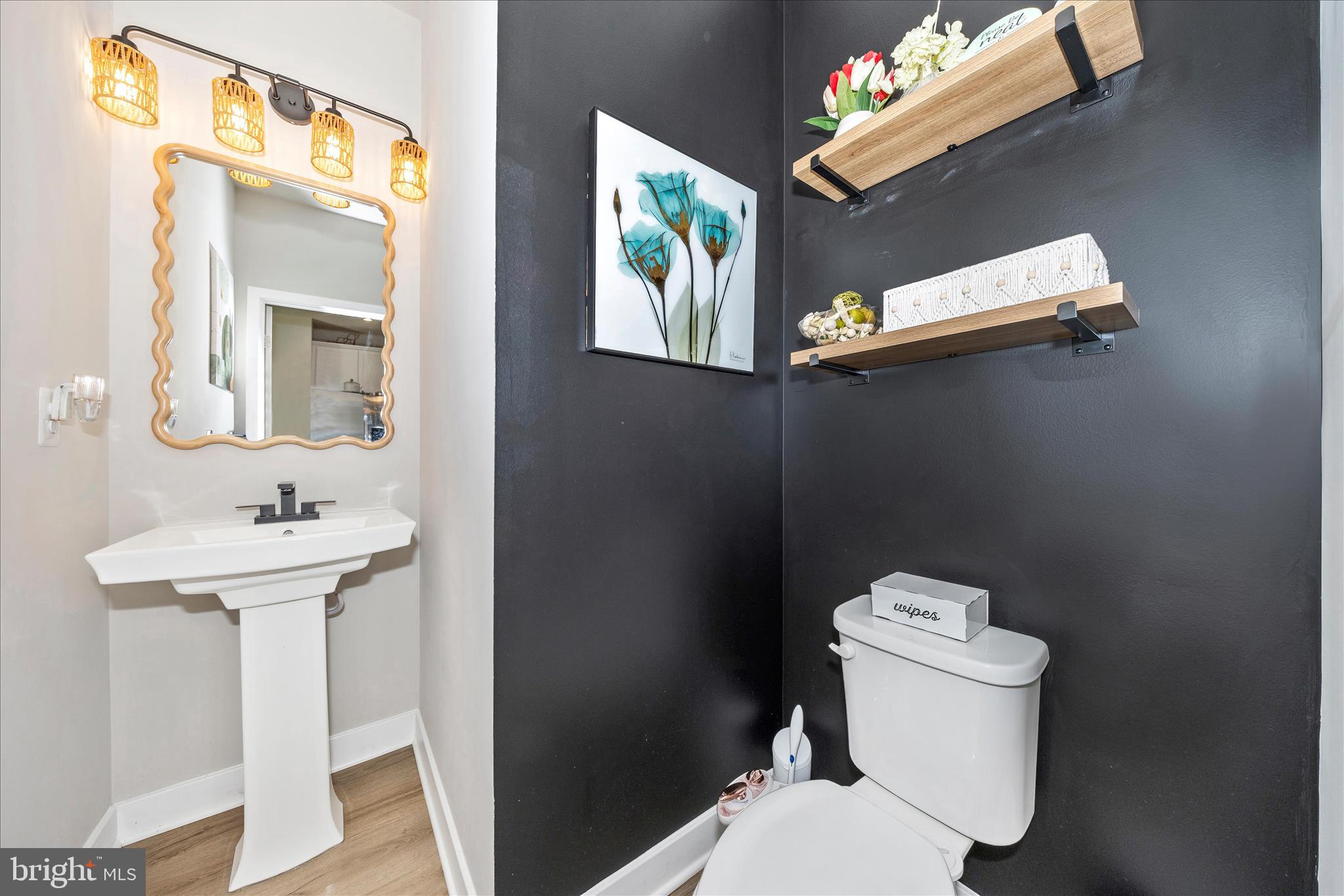 BELLE AIR TOWNHOMES - Residential