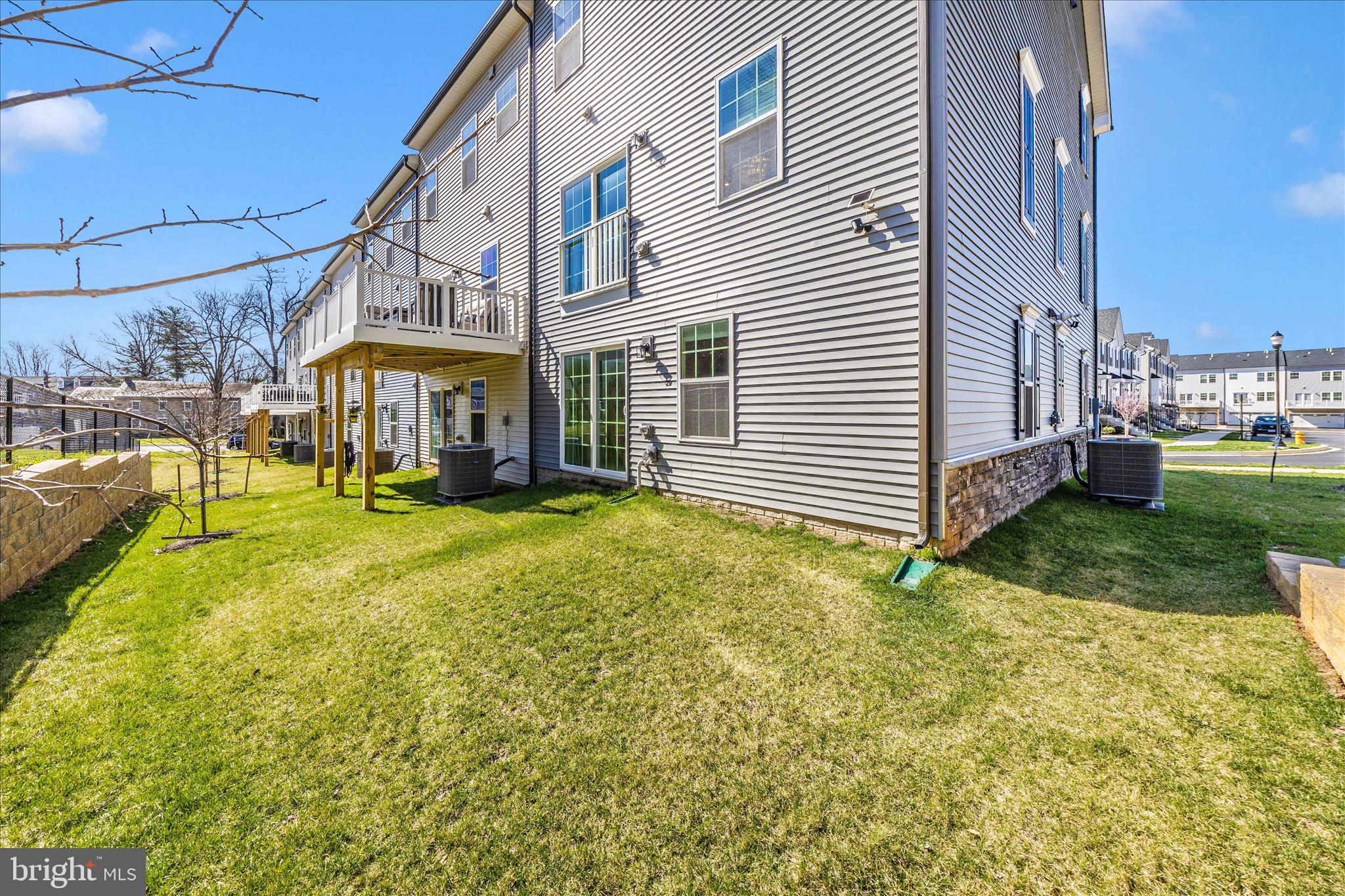 BELLE AIR TOWNHOMES - Residential