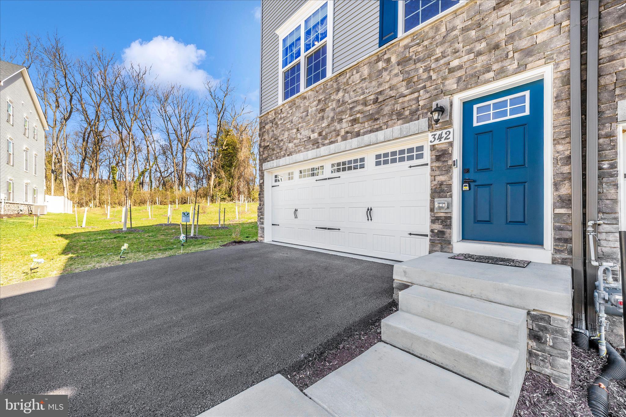 BELLE AIR TOWNHOMES - Residential