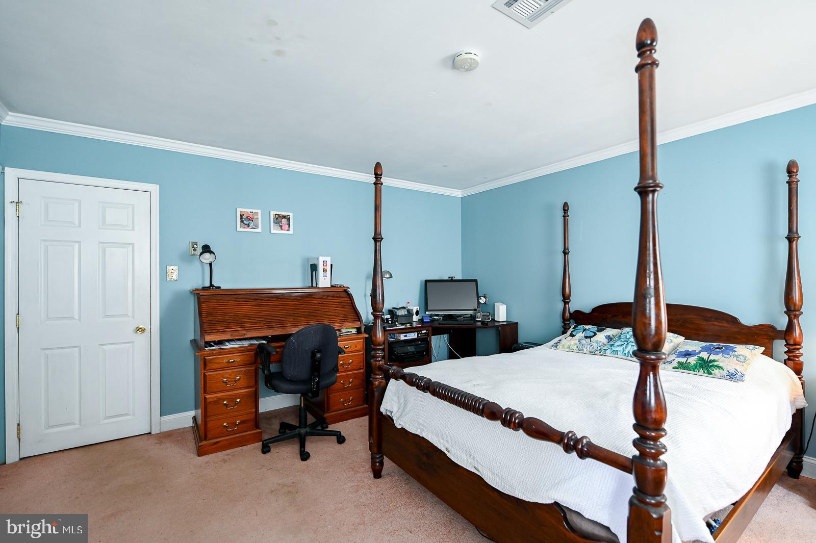 THE PINES - Residential