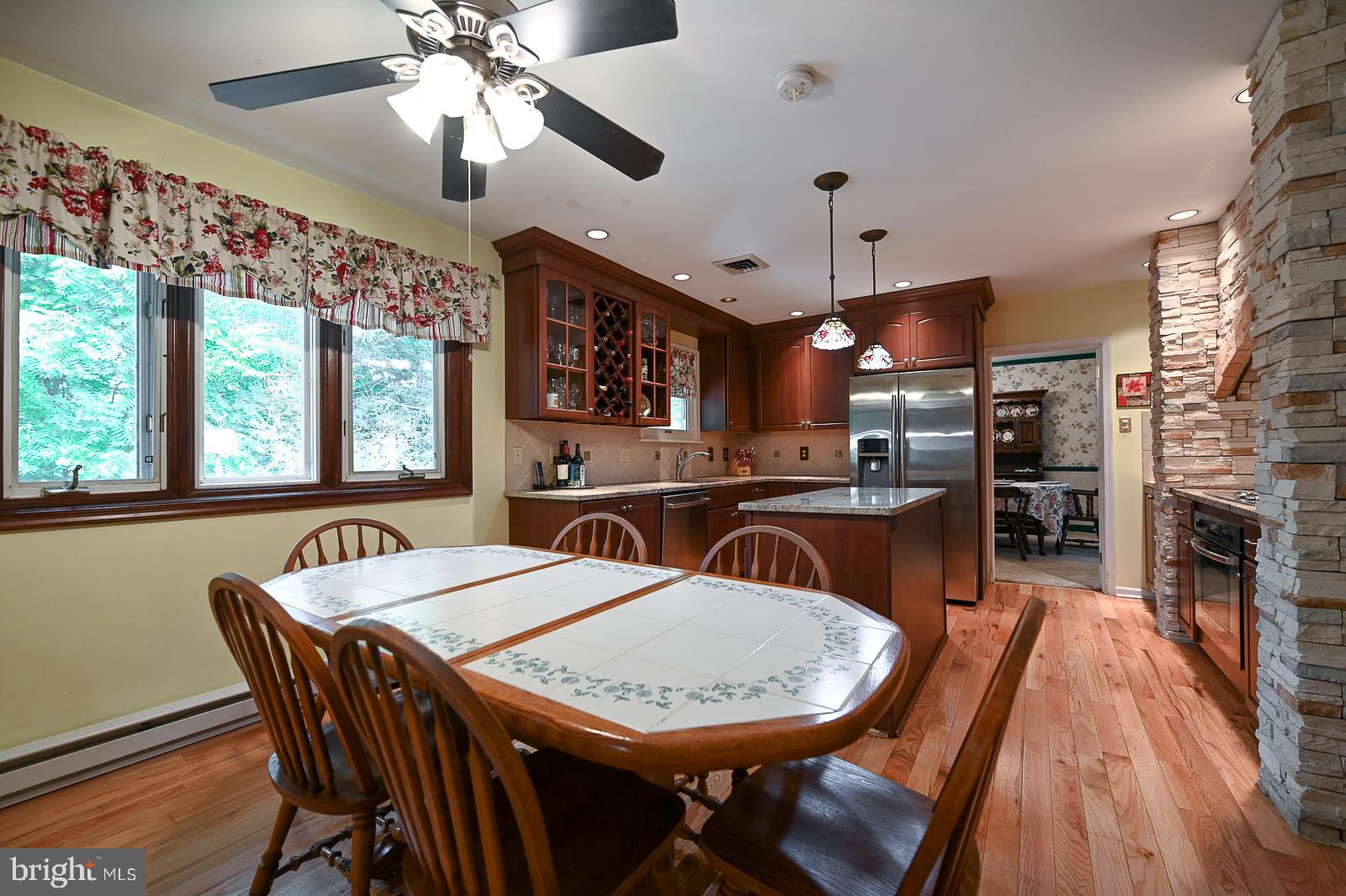 THE PINES - Residential