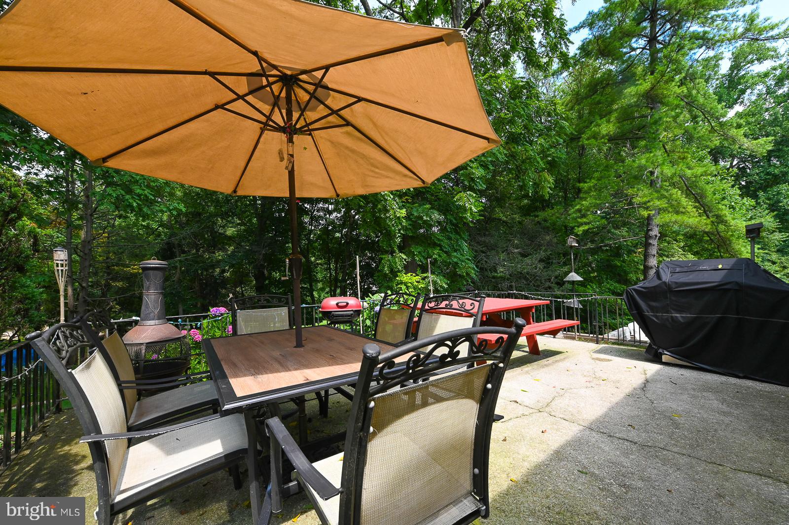 THE PINES - Residential