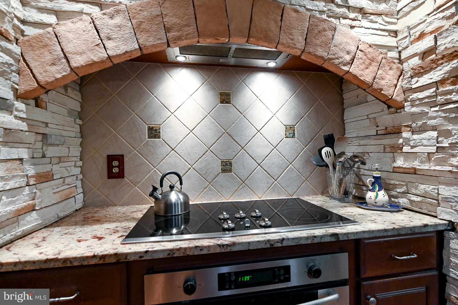 THE PINES - Residential