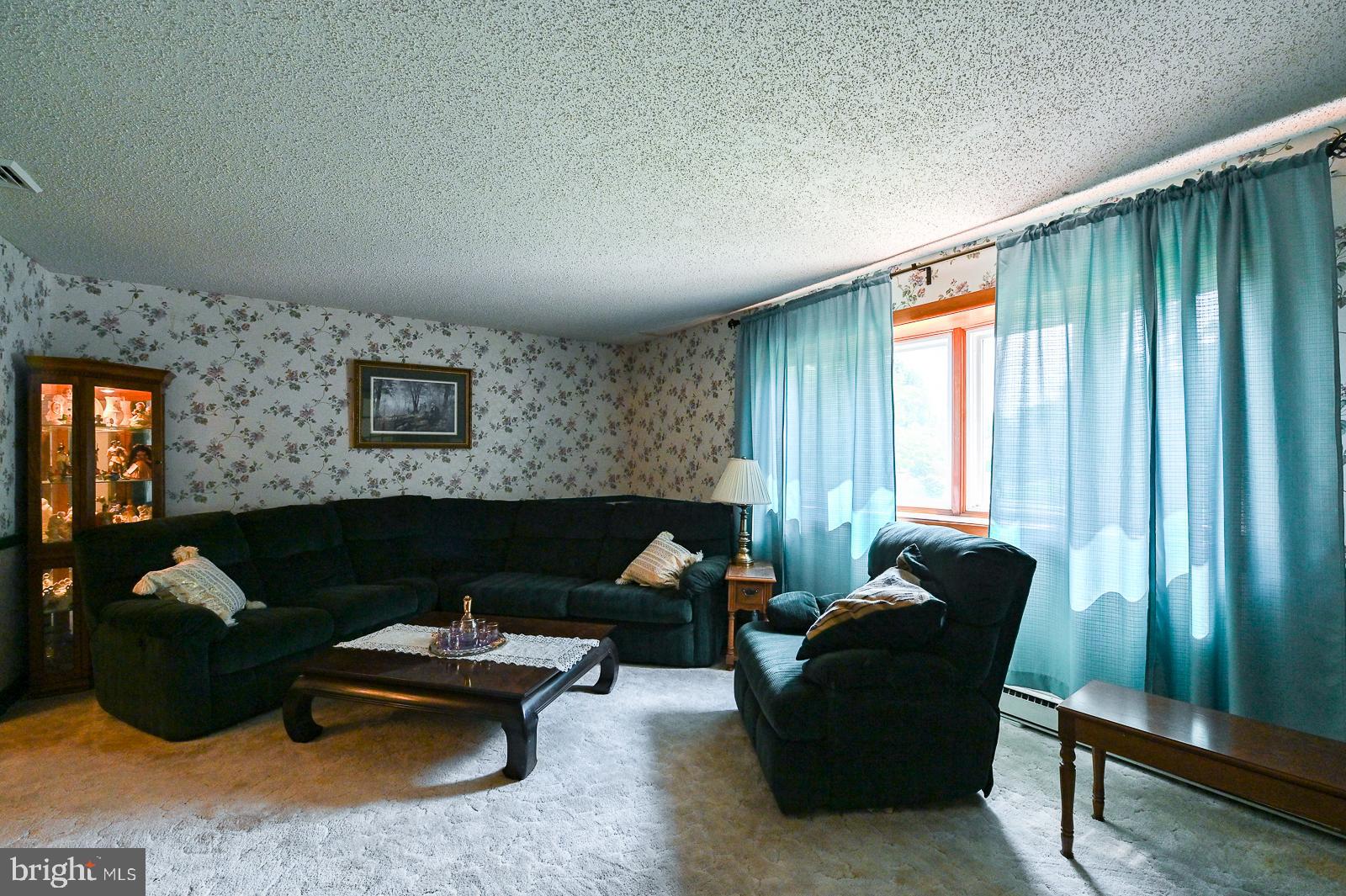 THE PINES - Residential