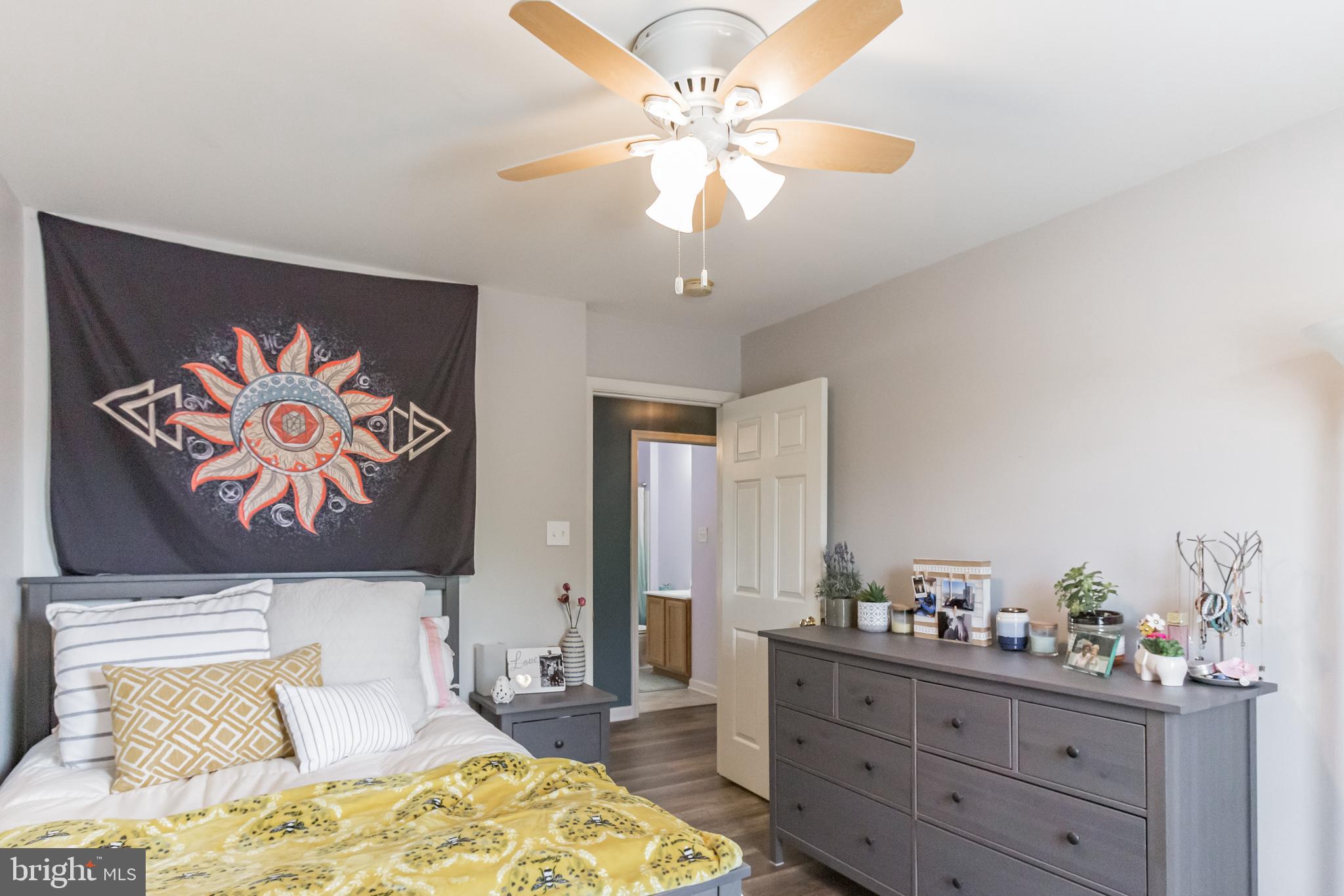 RISING HILLS - Residential