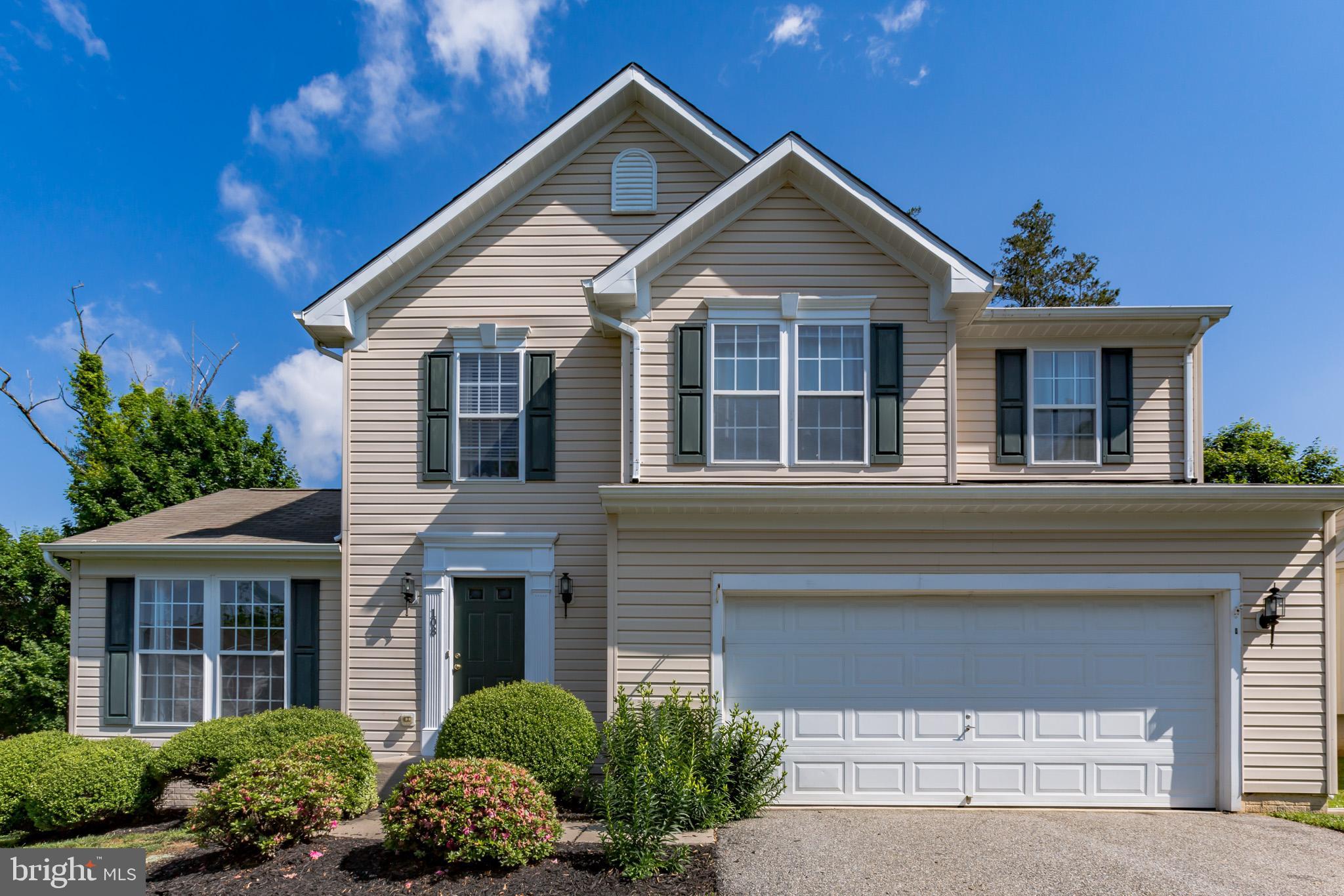 RISING HILLS - Residential