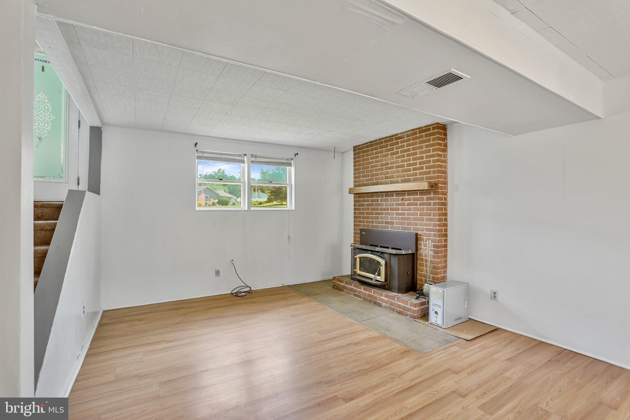 TUSCAWILLA HILLS - Residential