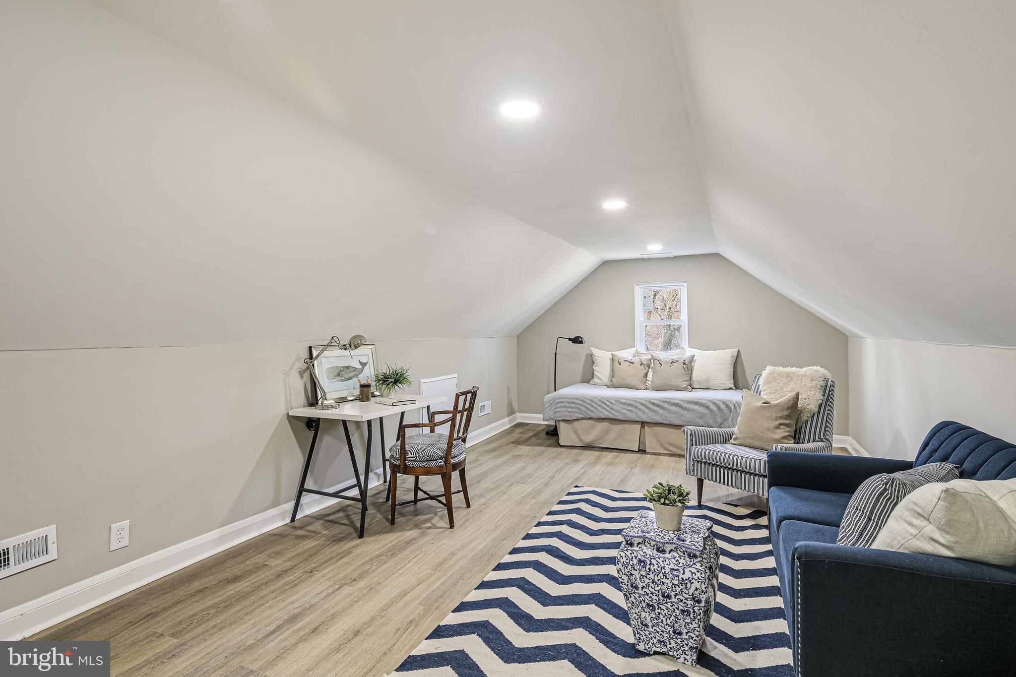 CUB HILL/CARNEY - Residential