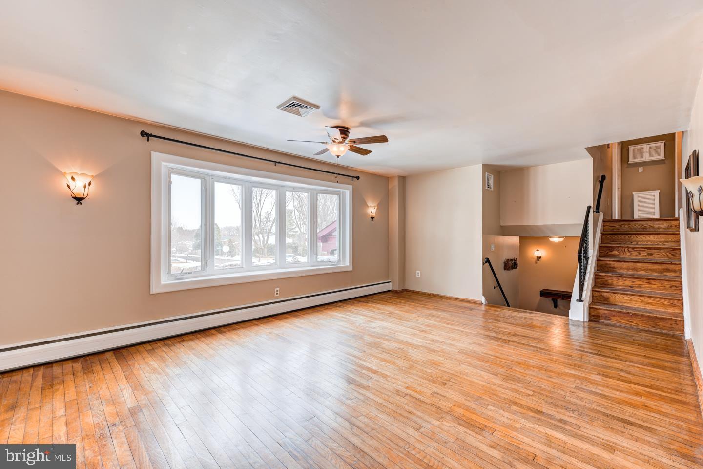 HILLWOOD TERR - Residential