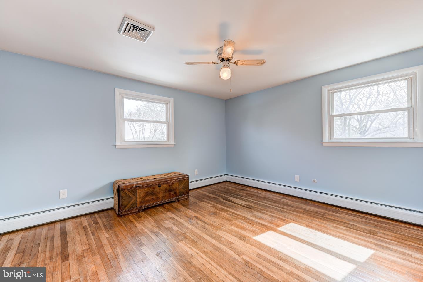 HILLWOOD TERR - Residential