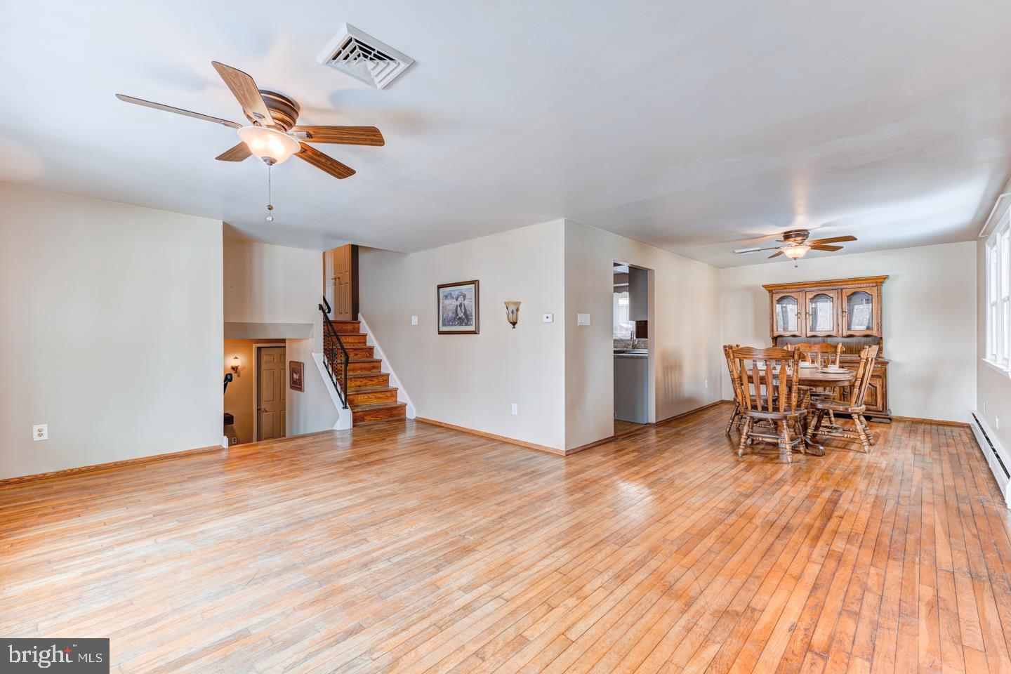 HILLWOOD TERR - Residential