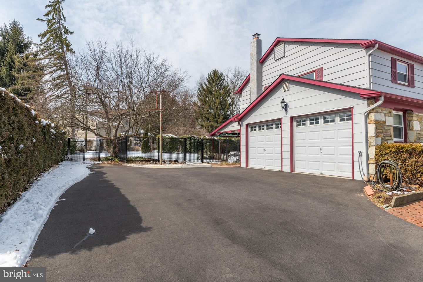 HILLWOOD TERR - Residential