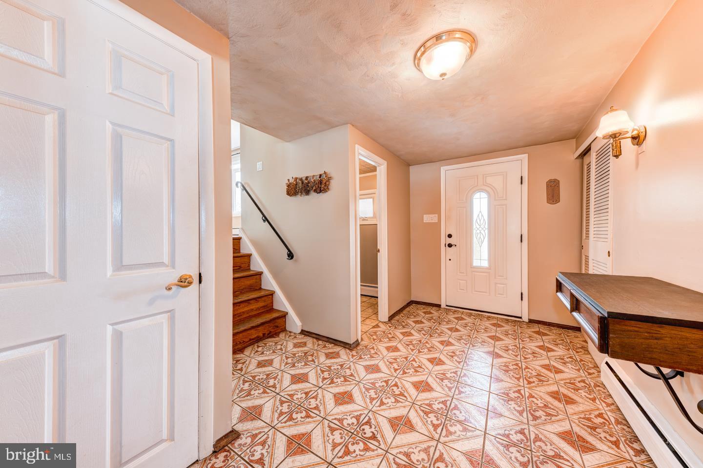 HILLWOOD TERR - Residential