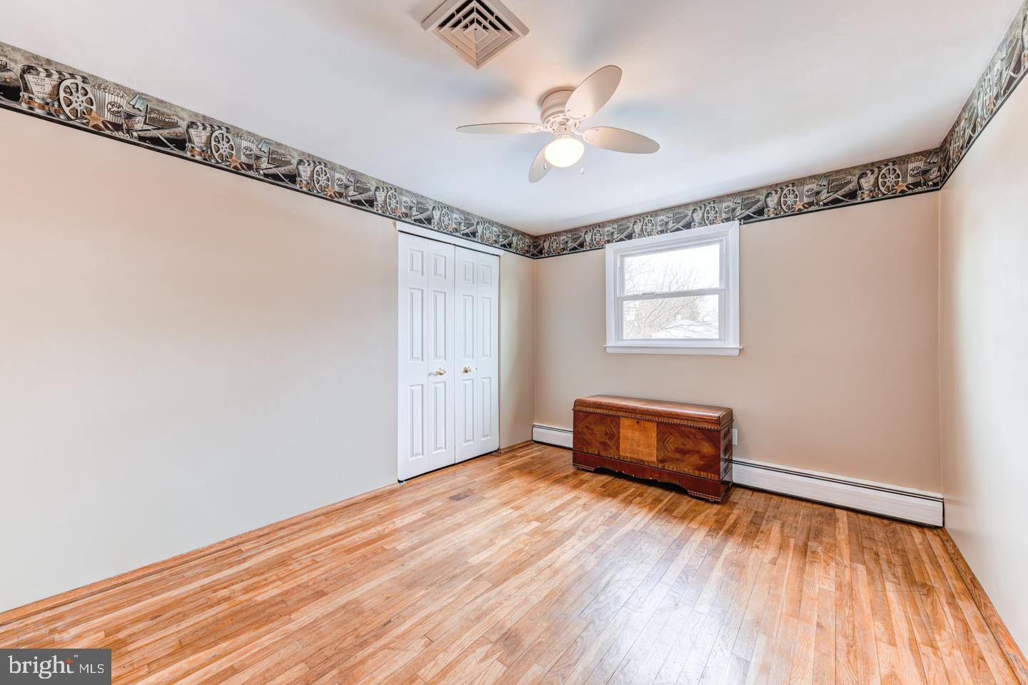 HILLWOOD TERR - Residential
