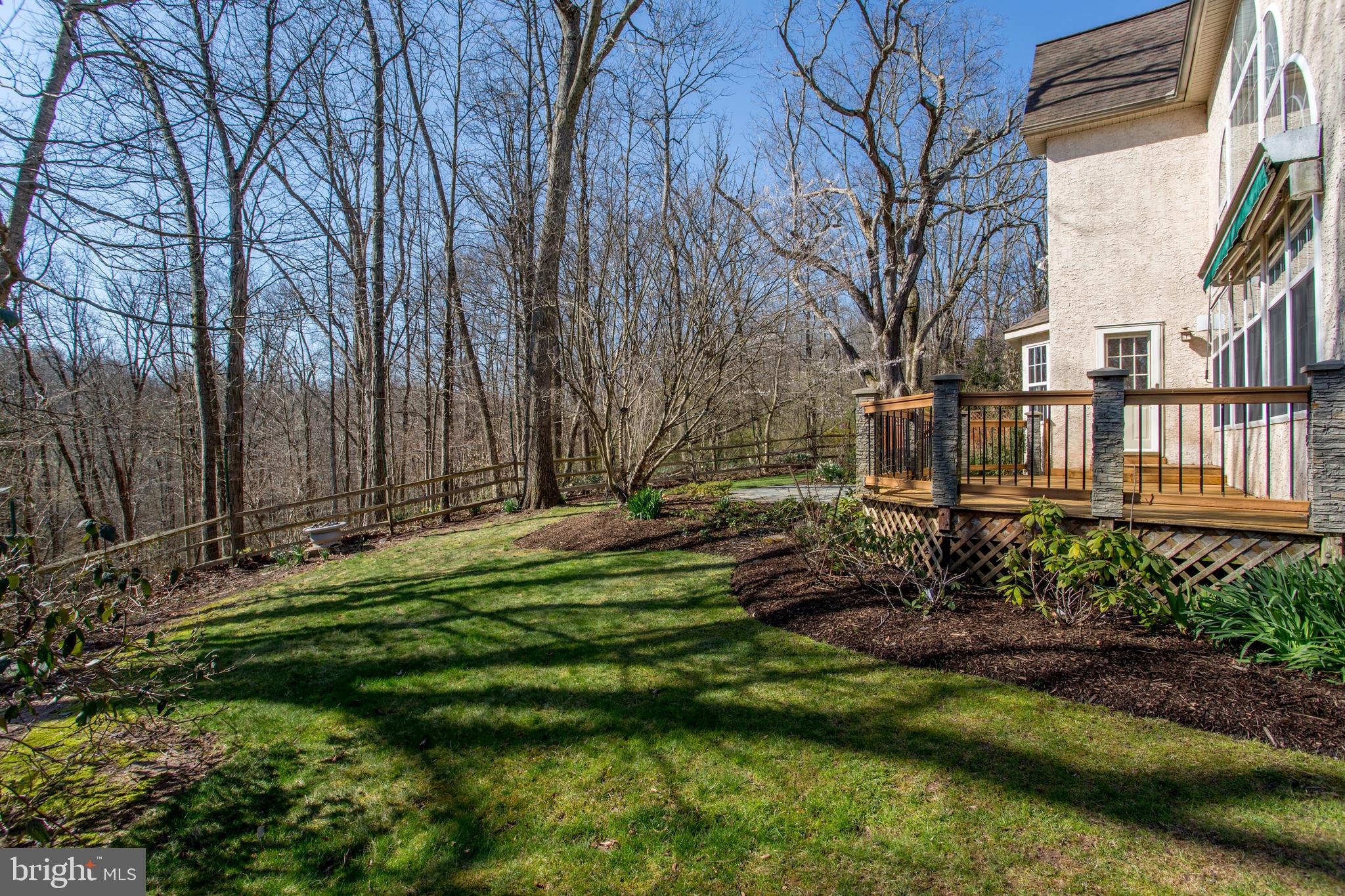 RIVERWOODS - Residential