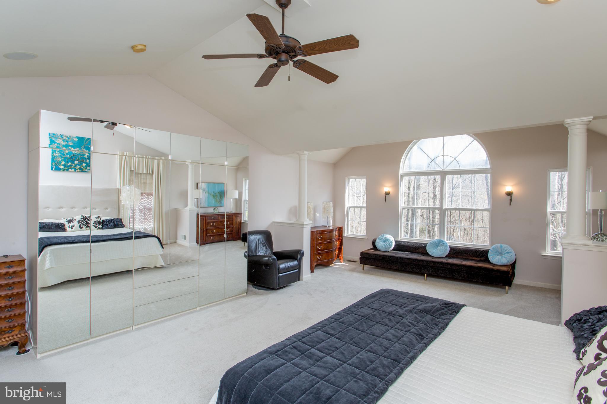 RIVERWOODS - Residential