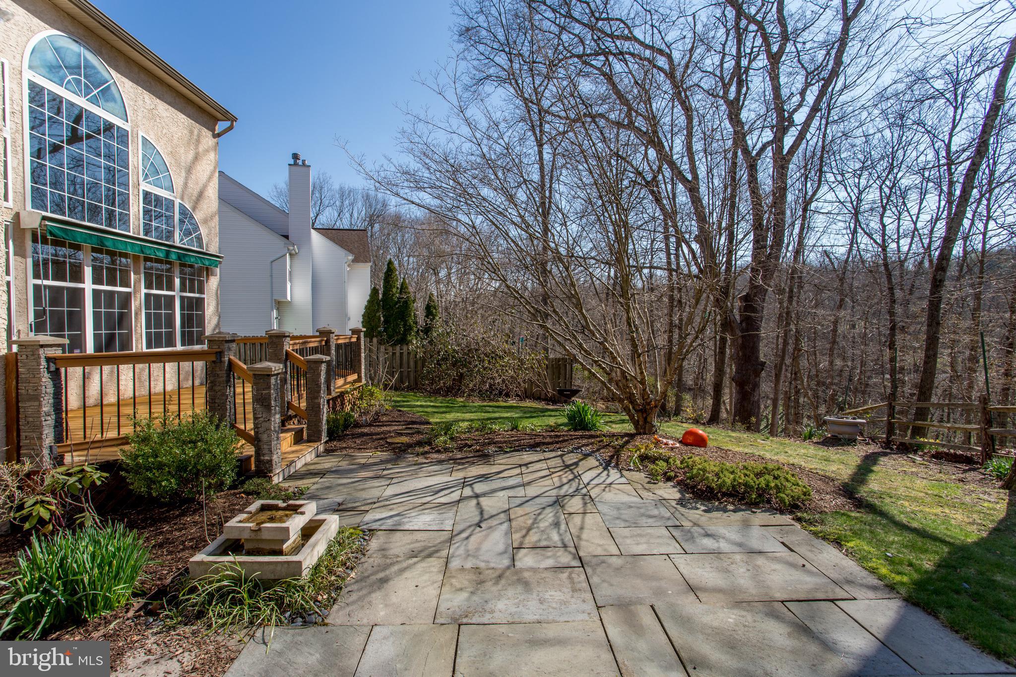 RIVERWOODS - Residential