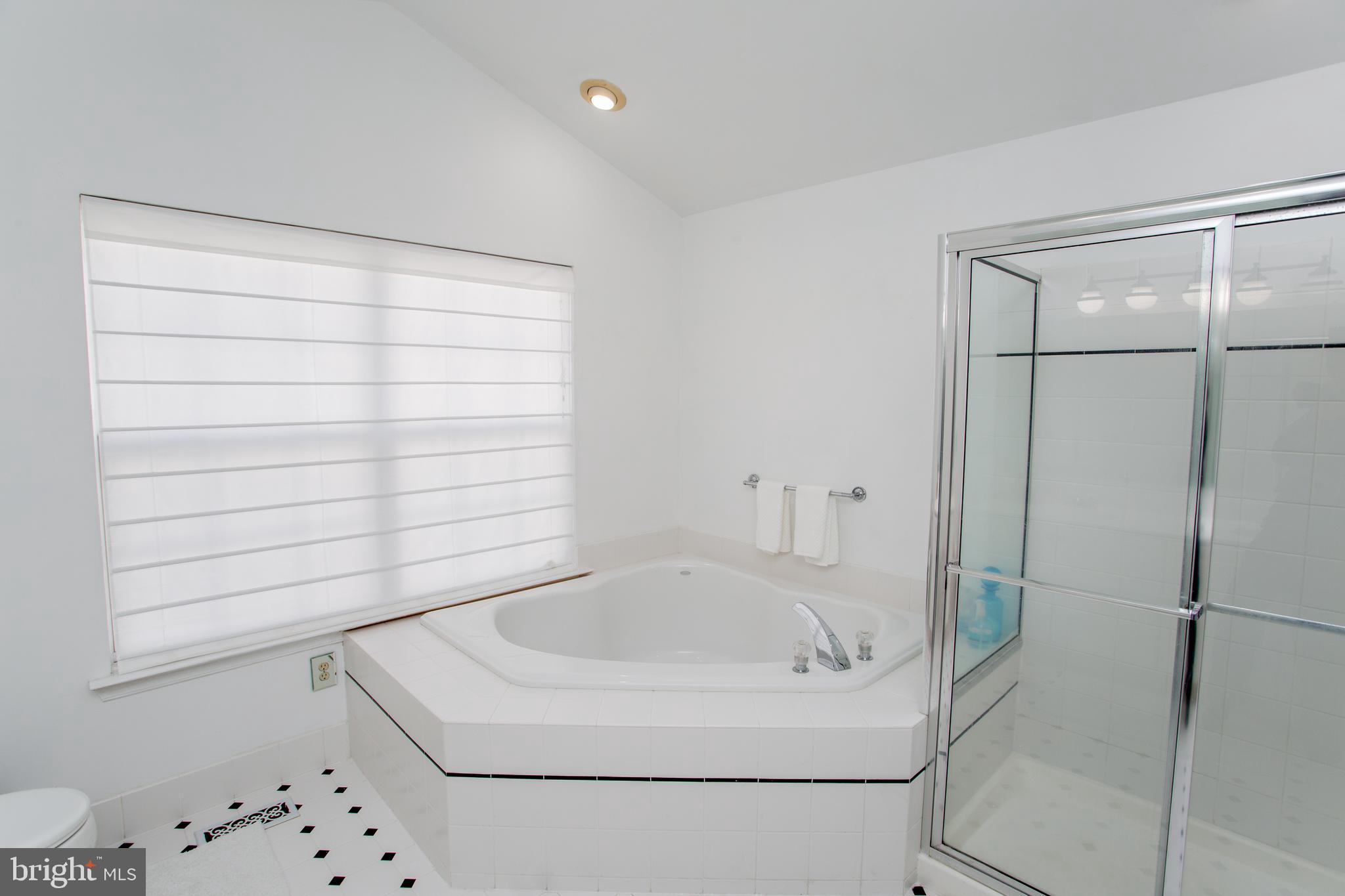 RIVERWOODS - Residential