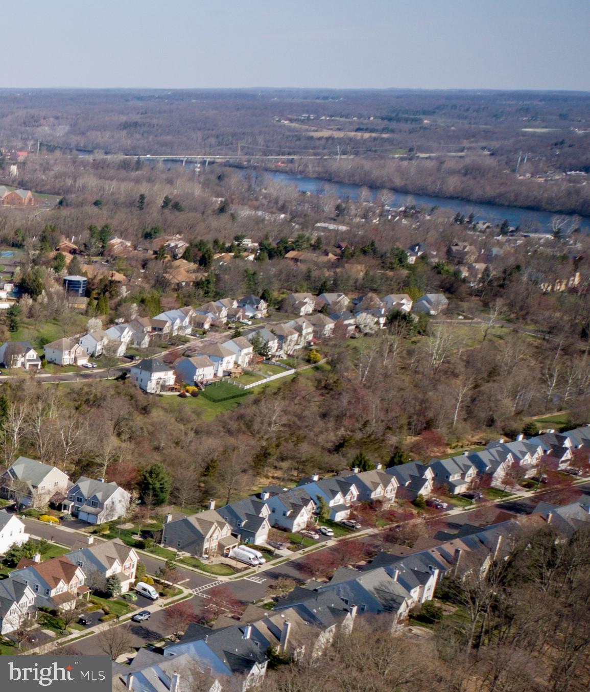 RIVERWOODS - Residential