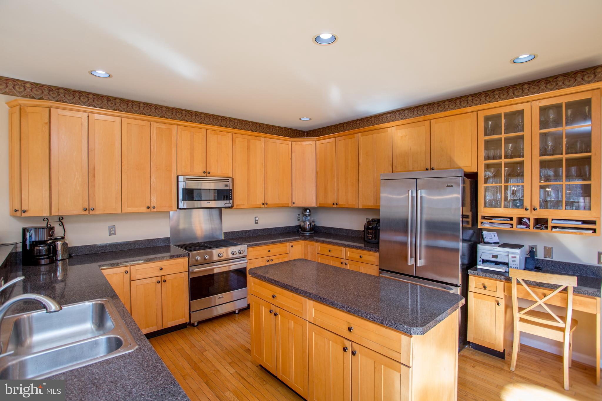 RIVERWOODS - Residential