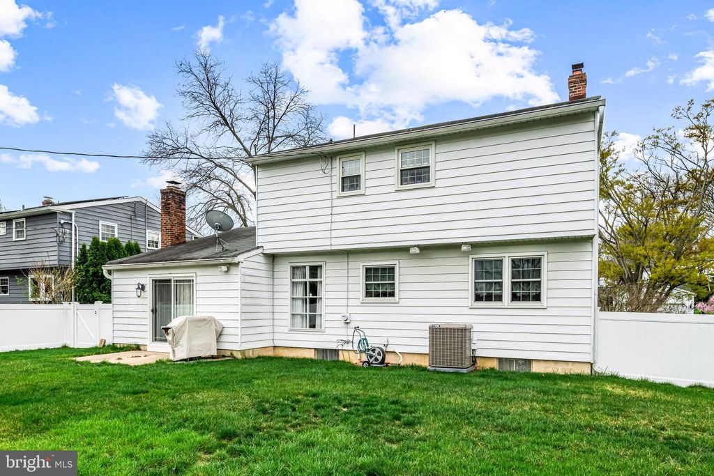 listing image 44