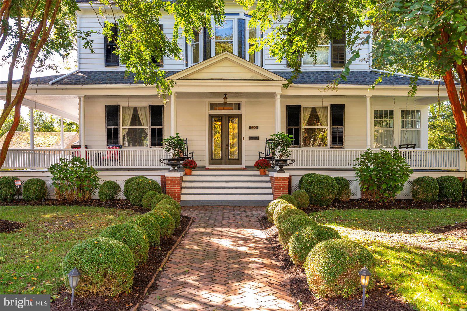 302 MIDDLE BOULEVARD