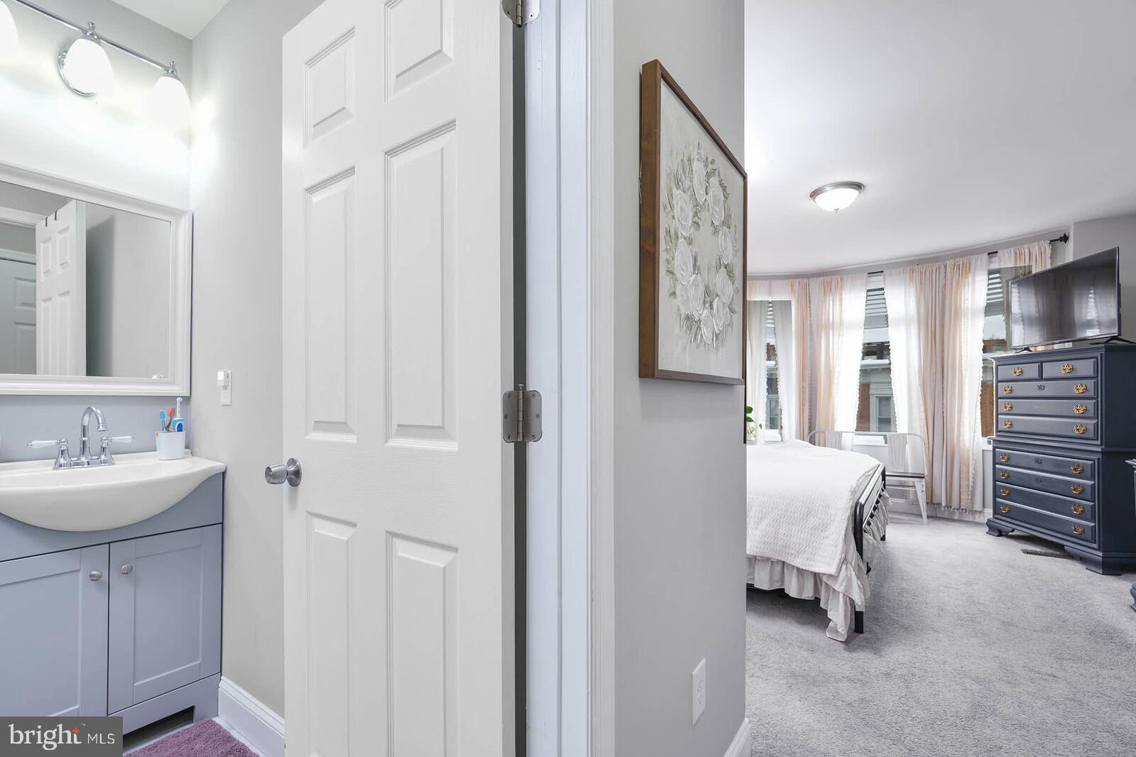 GREEKTOWN - Residential