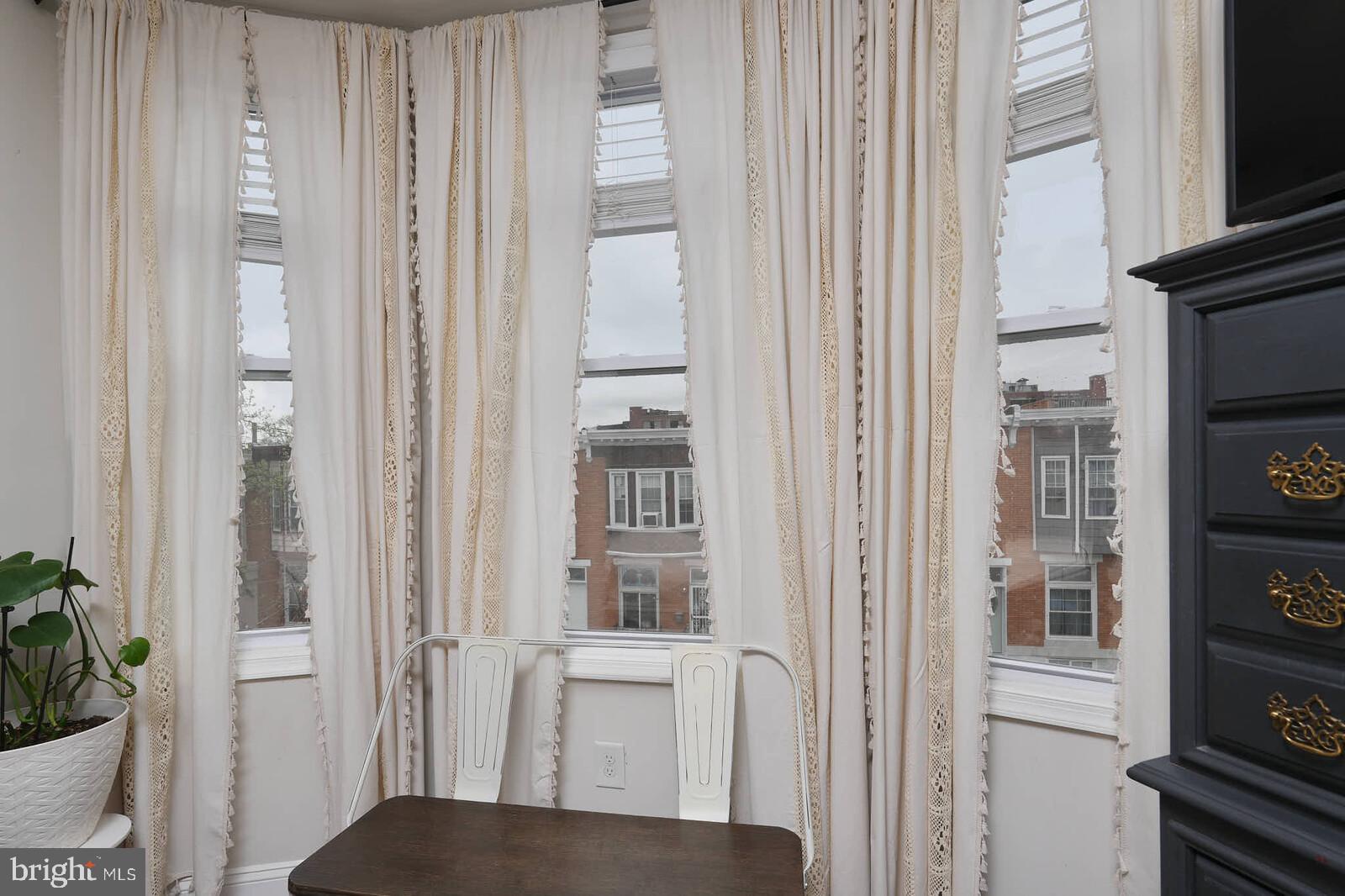 GREEKTOWN - Residential