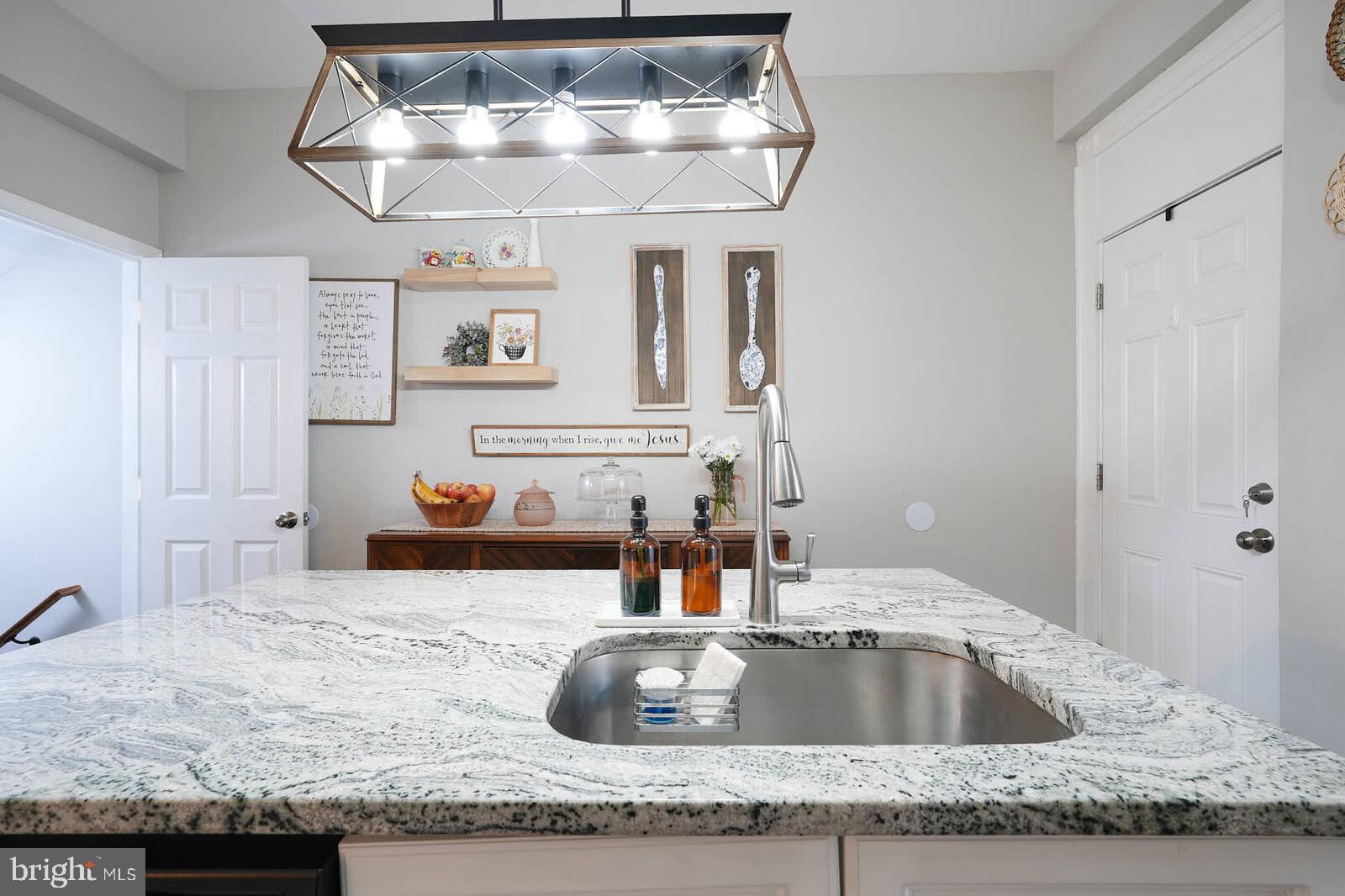 GREEKTOWN - Residential