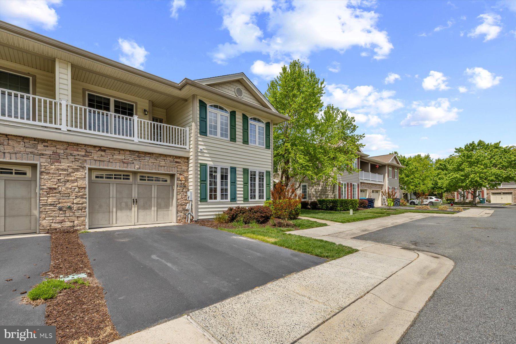 36386 HOLLY COURT