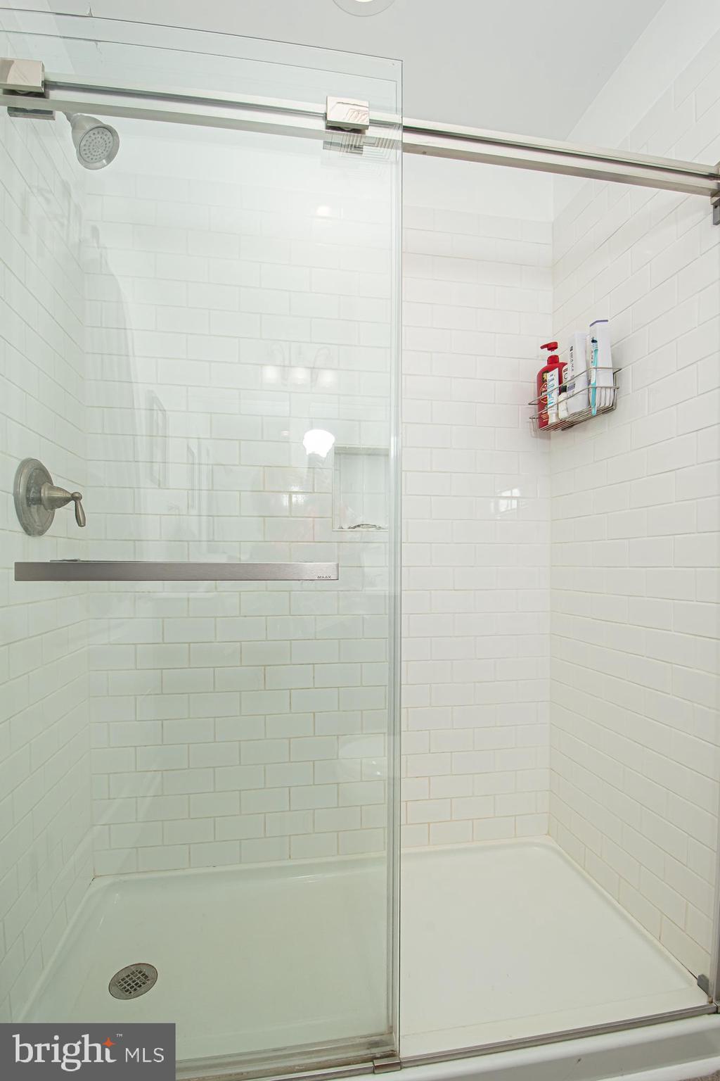 PASSAGE CREEK MEADOWS - Residential Lease