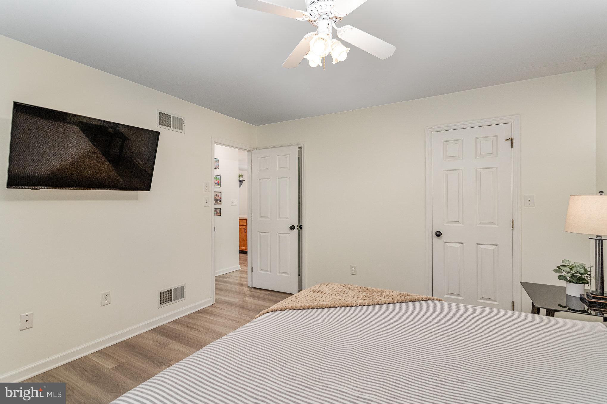 MALLARD PONDS - Residential