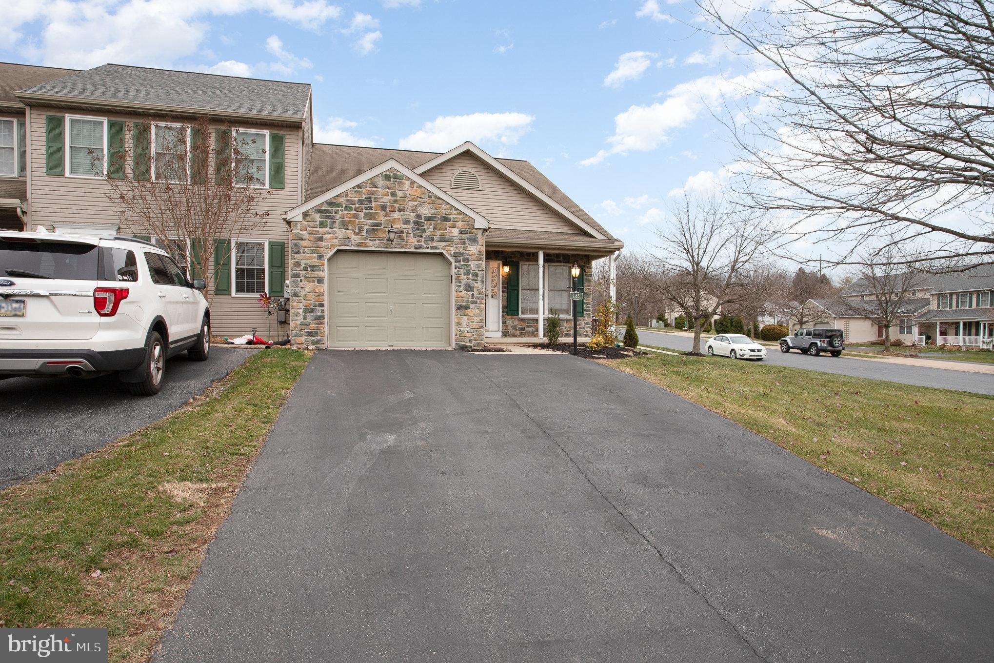 MALLARD PONDS - Residential