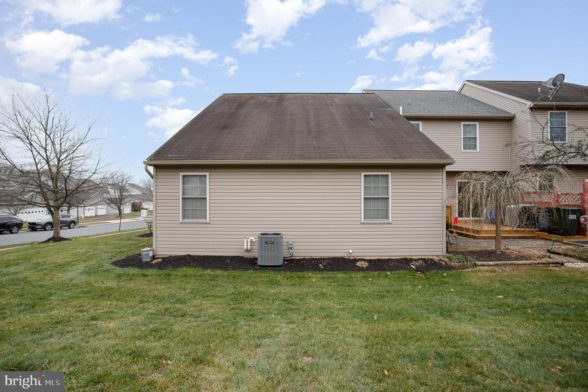 MALLARD PONDS - Residential