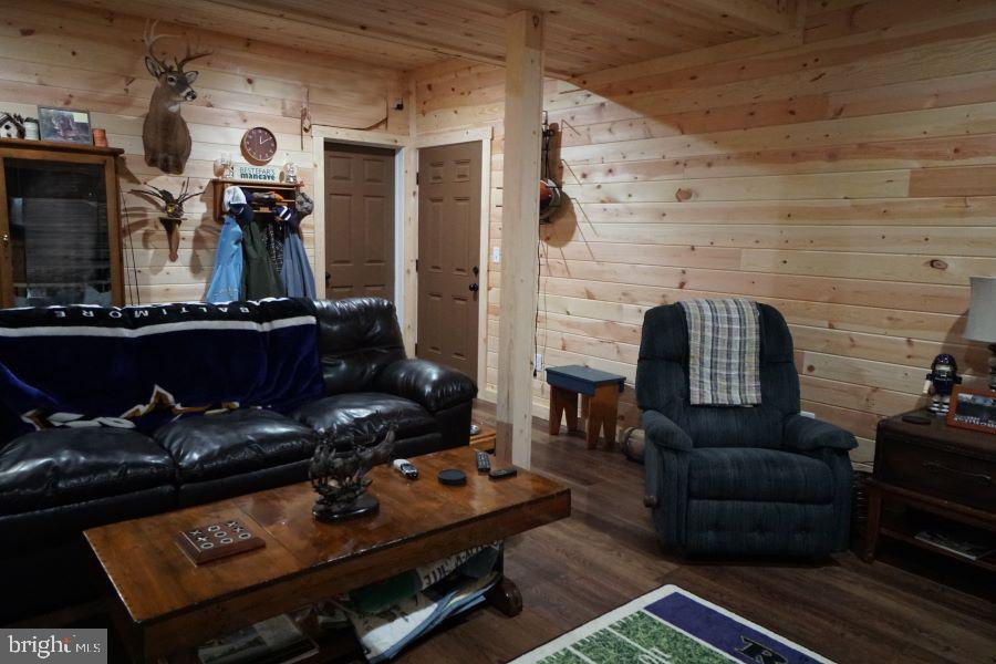 SUGAR GROVE ESTATES - Residential