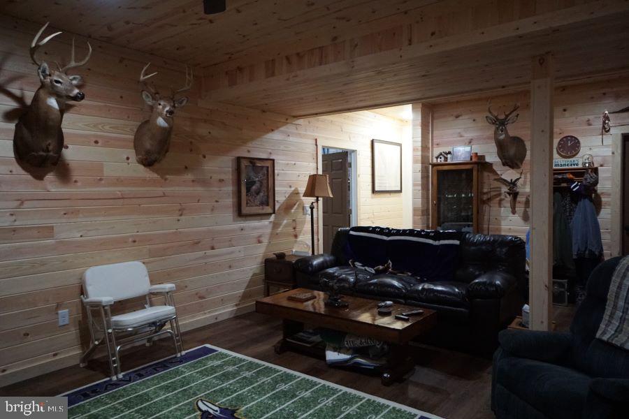 SUGAR GROVE ESTATES - Residential