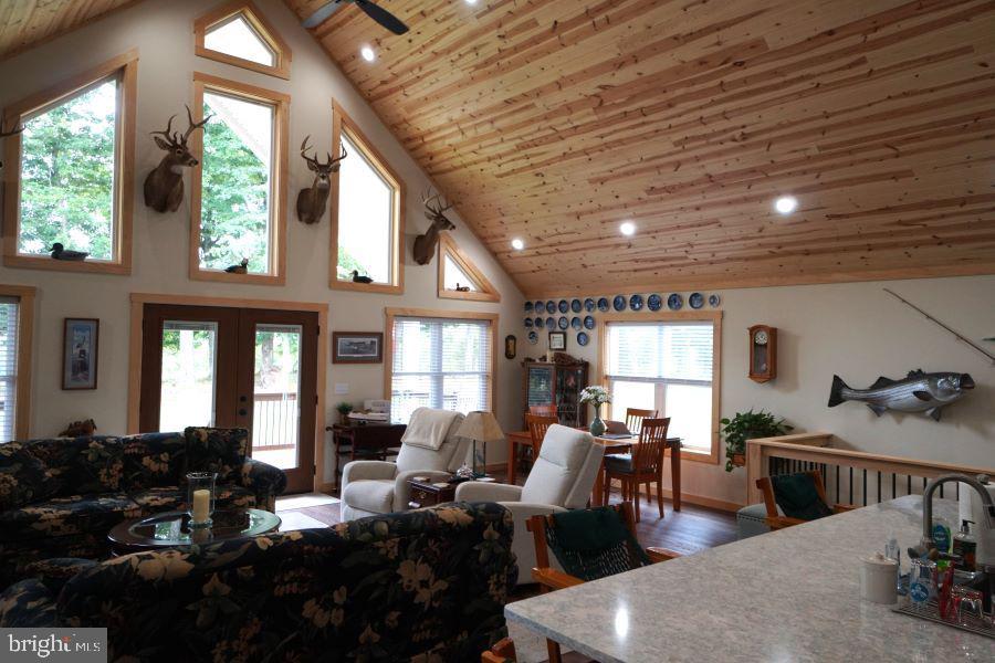 SUGAR GROVE ESTATES - Residential