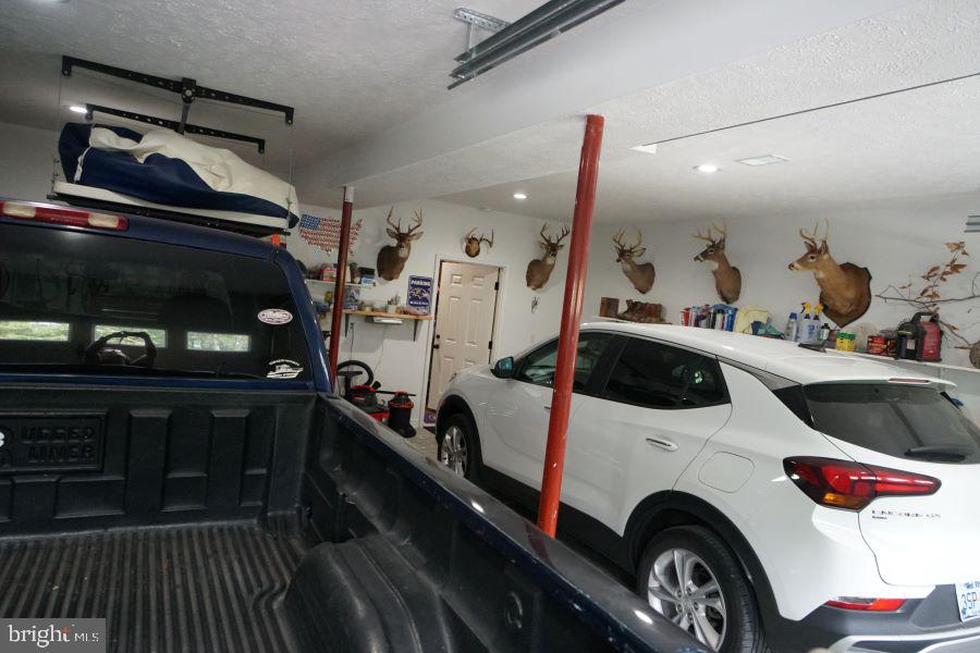 SUGAR GROVE ESTATES - Residential