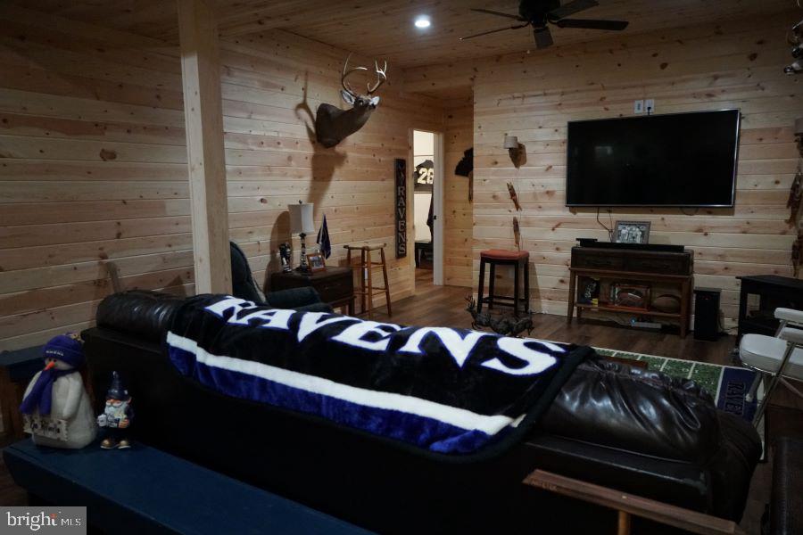 SUGAR GROVE ESTATES - Residential