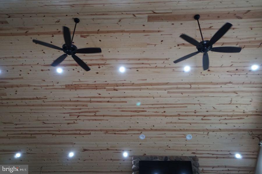 SUGAR GROVE ESTATES - Residential