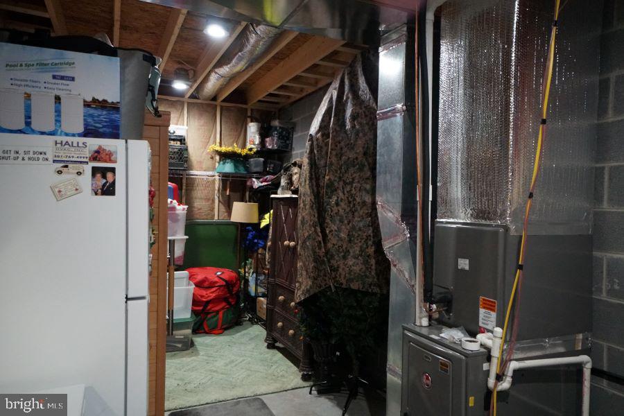 SUGAR GROVE ESTATES - Residential